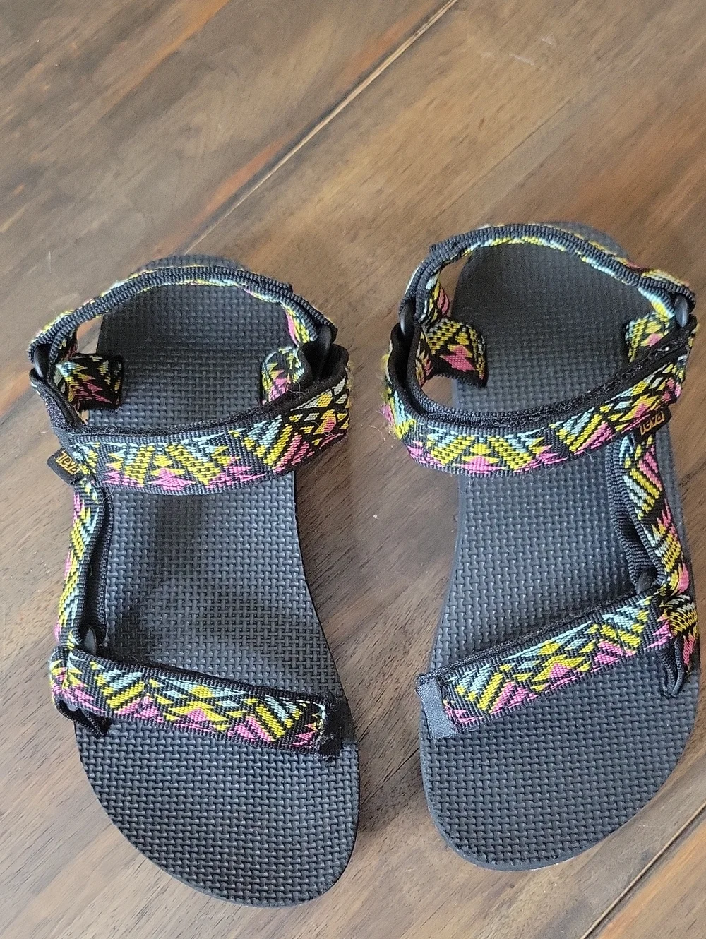 Teva Hurricane Sandals Sz 3